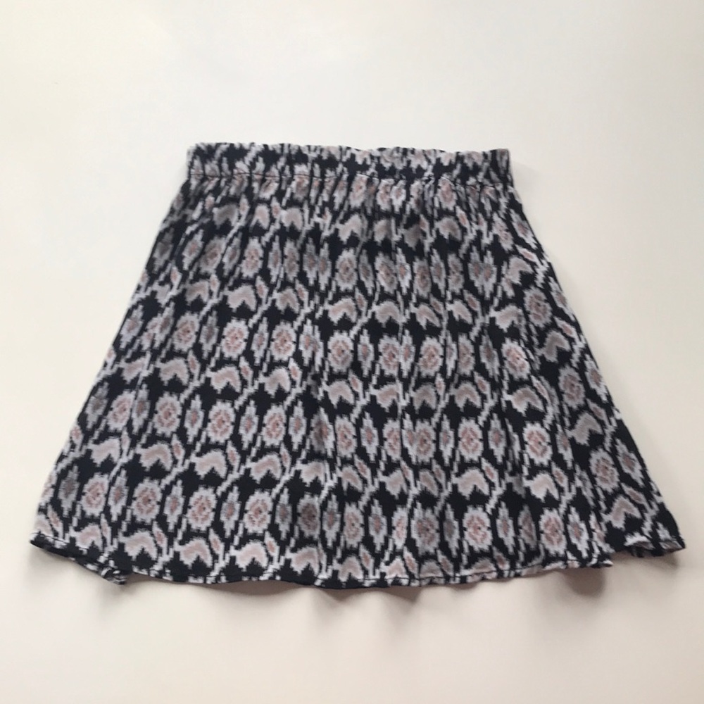 | VINTAGE BRANDY MELVILLE | pattern skirt